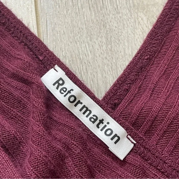 Reformation Knit Top minnie crossover womens Purple prune (medium) party date - Picture 3 of 8